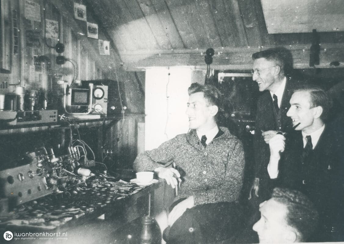 Oude Foto Digitaliseren Stof Verwijderen Beschadigingen Herstellen
